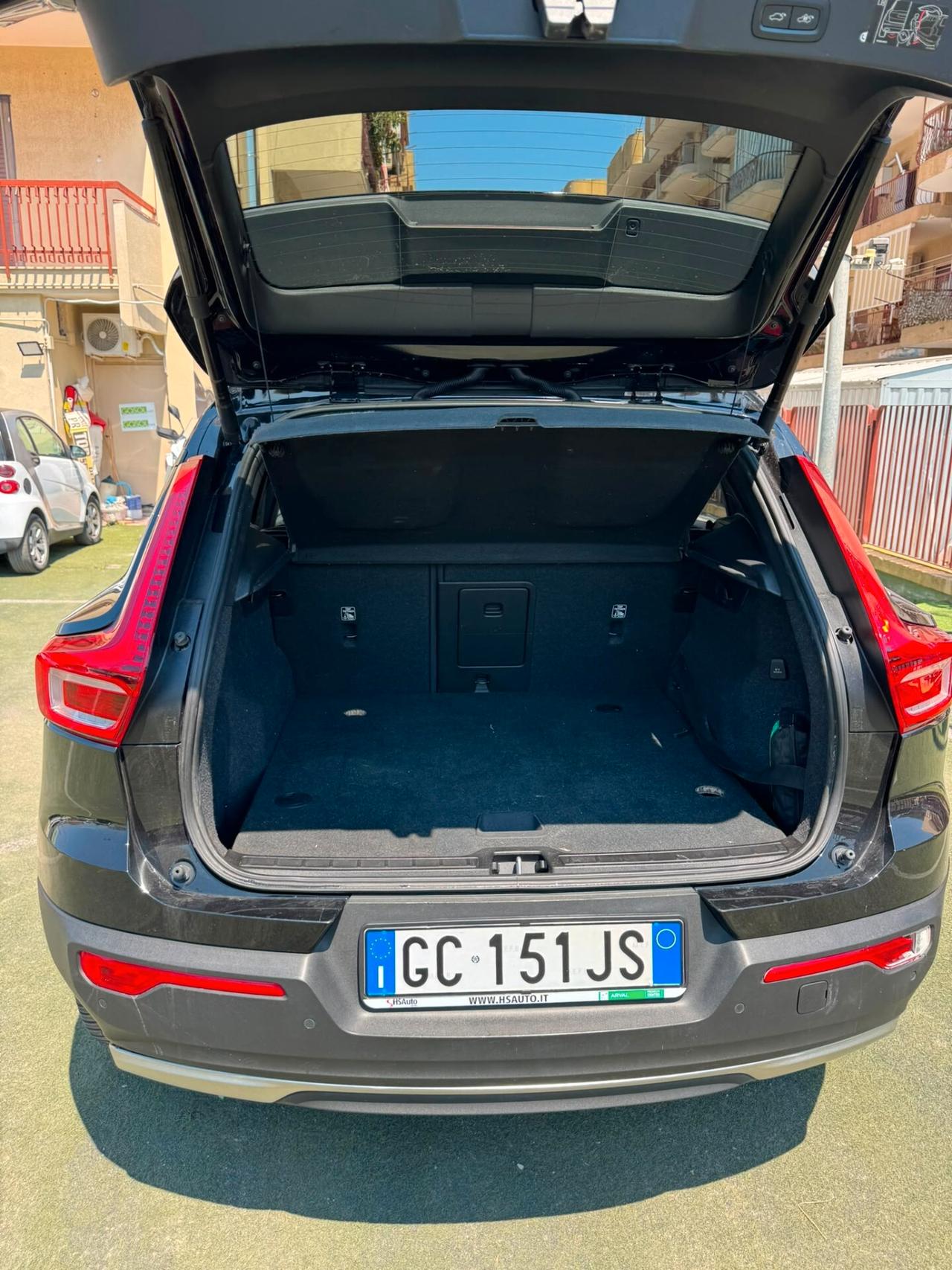 Volvo XC40 D3 Geartronic R-design N1