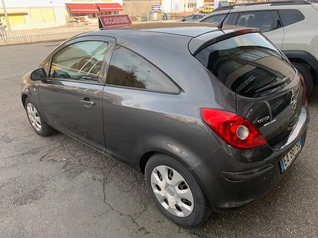 Opel Corsa 1.2 3 porte Club