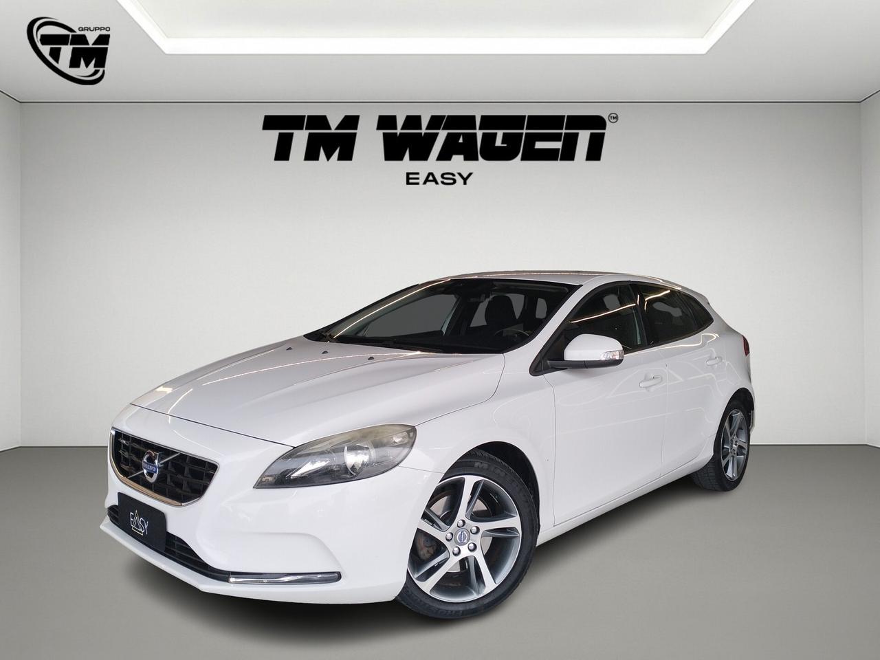 Volvo V40 1.6 d2 automatico - NEOPATENTATI