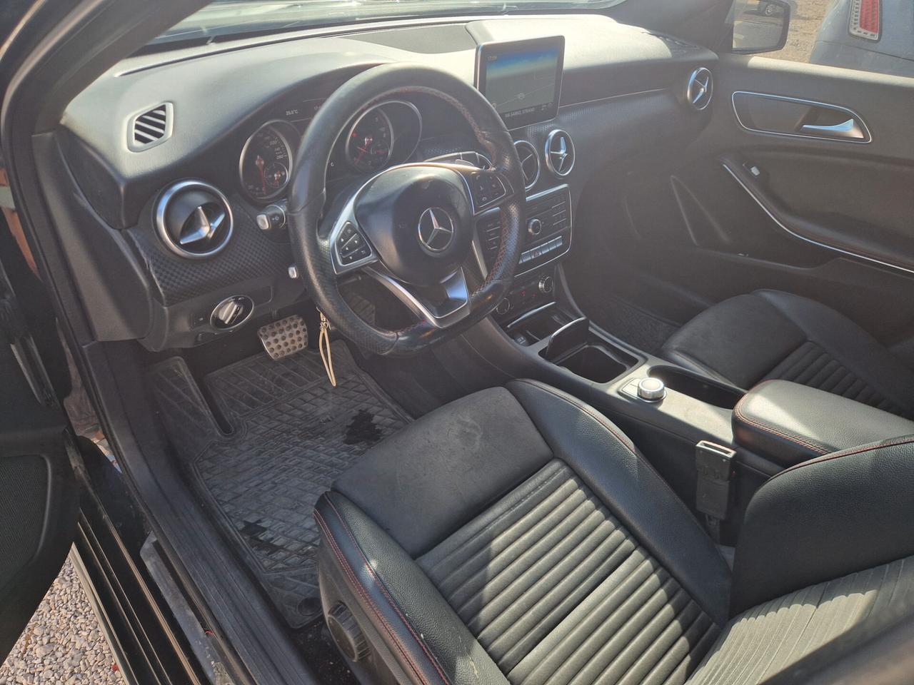 Mercedes-benz A 180d Automatic -2015