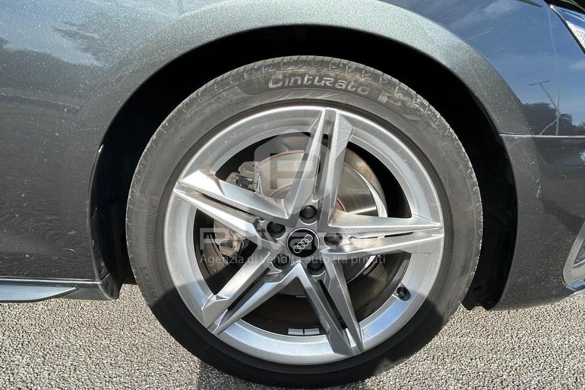 AUDI A4 35 TDI/163 CV S tronic S line edition
