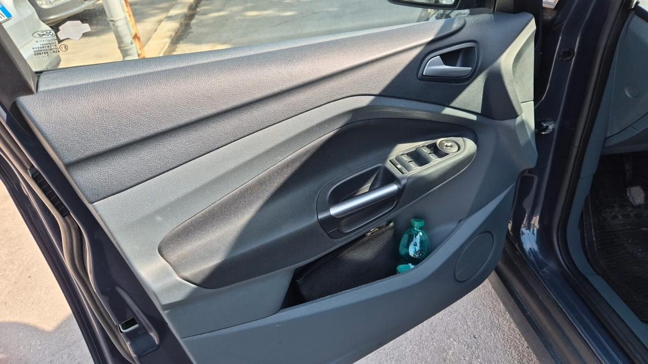 Ford C-Max 1.6 TDCi 115CV Titanium