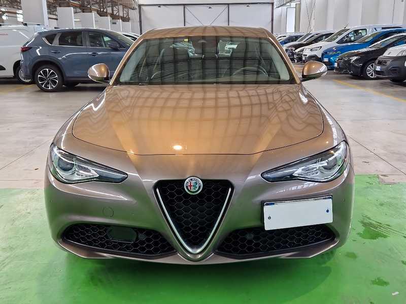 ALFA ROMEO GIULIA 2.2 Turbo AT8 160CV Executive 4 PORTE BERLINA