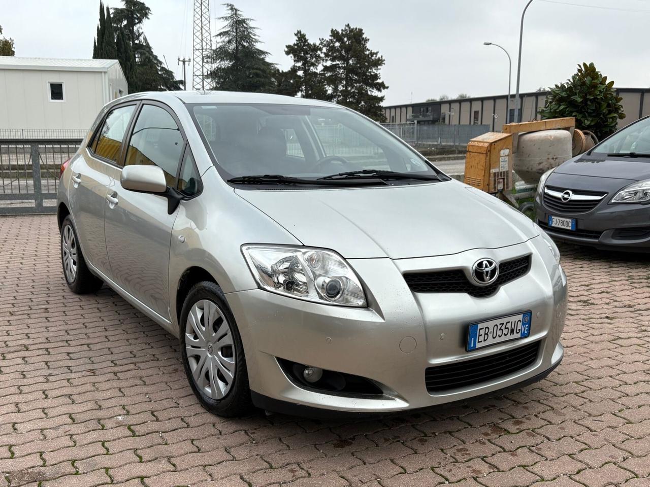 Toyota Auris 1.4 D-4D 5 porte Sol