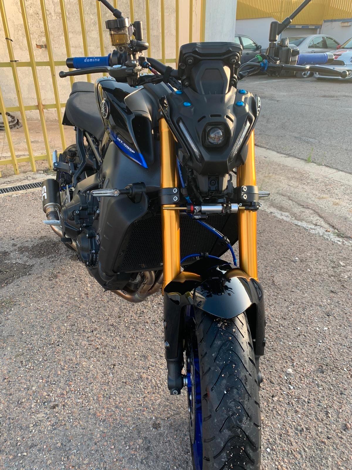 Yamaha Mt09 13mila km anno 2023