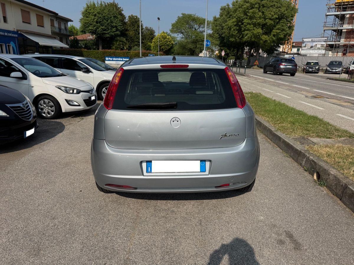 FIAT - Grande Punto - 1.2 5 porte Dynamic NEOPATENTATI