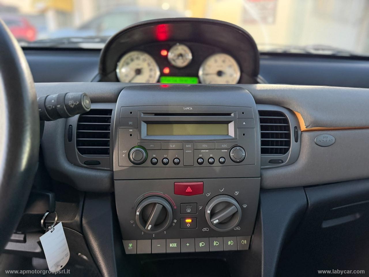 LANCIA Ypsilon 1.2 Argento