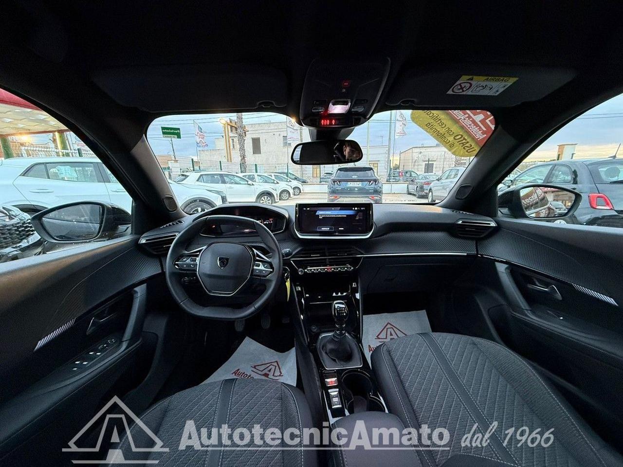 Peugeot 2008 PureTech 100 S&S Allure Pack