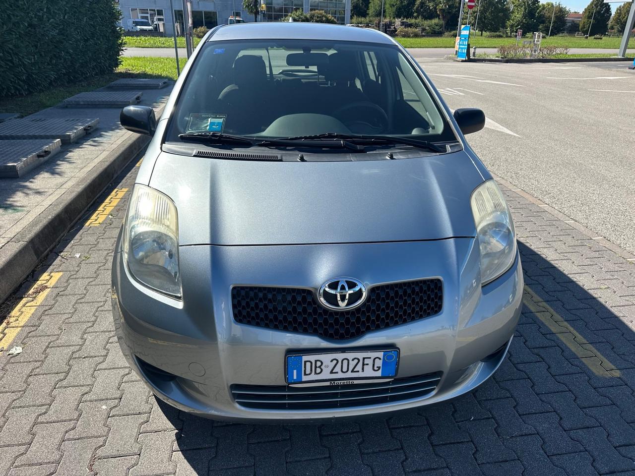 Toyota Yaris 1.0 benz 2006 neopatentati