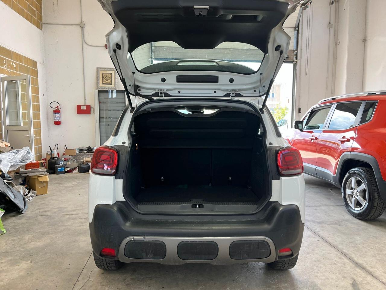 Citroen C3 Aircross BlueHDi 100 S&S Shine 2