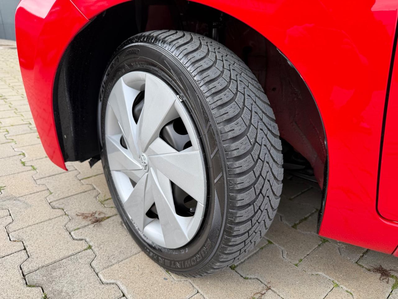 Toyota Aygo 1.0 69 CV 5 porte x-play - 2017