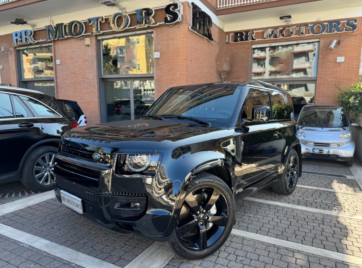 Land Rover Defender 90 3.0d i6 mhev X-dynamic - Total BLACK !!!