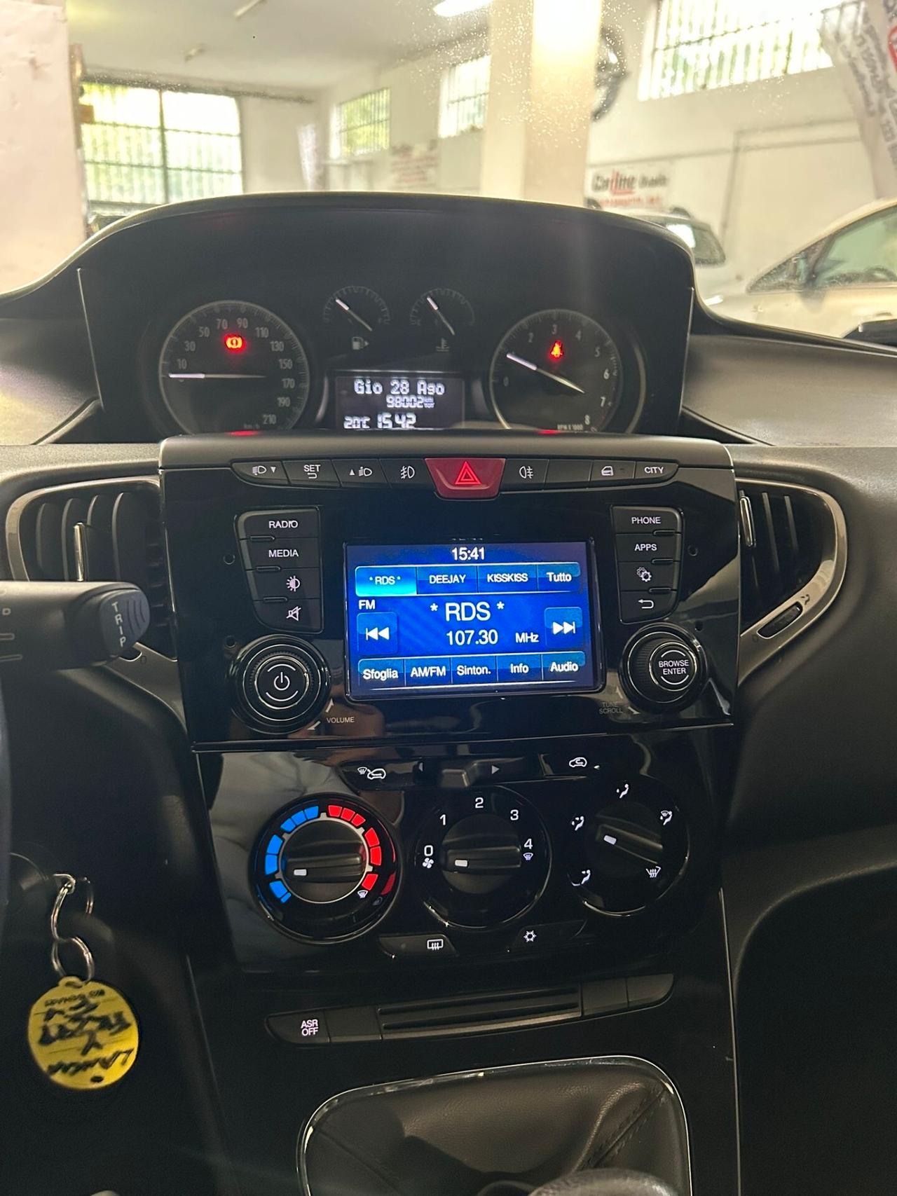 Lancia Ypsilon 1.2 69 CV 5 porte Gold