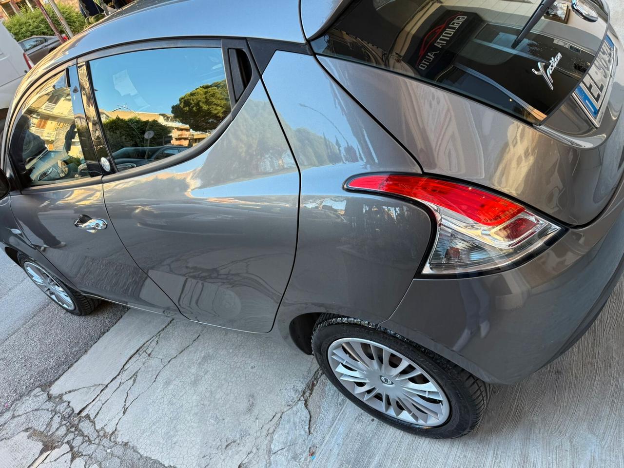 Lancia Ypsilon 2012 1.2 69 CV 5 porte GPL Ecochic Silver
