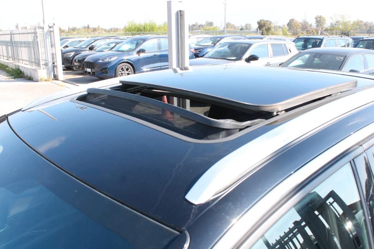 Peugeot 3008 II 1.6 hybrid4 phev GT Pack 300cv CON TETTO APRIBILE