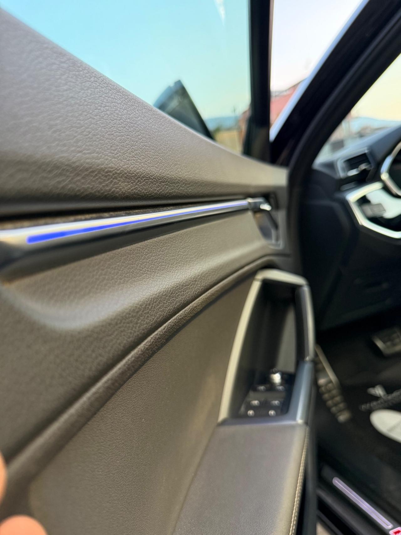 Audi Q3 35 TDI S tronic line edition Identity Black Full Led