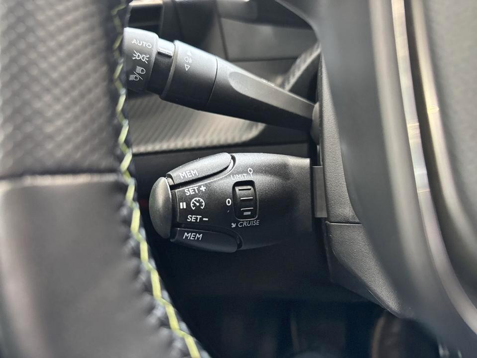 Peugeot 2008 PureTech 130 S&S GT