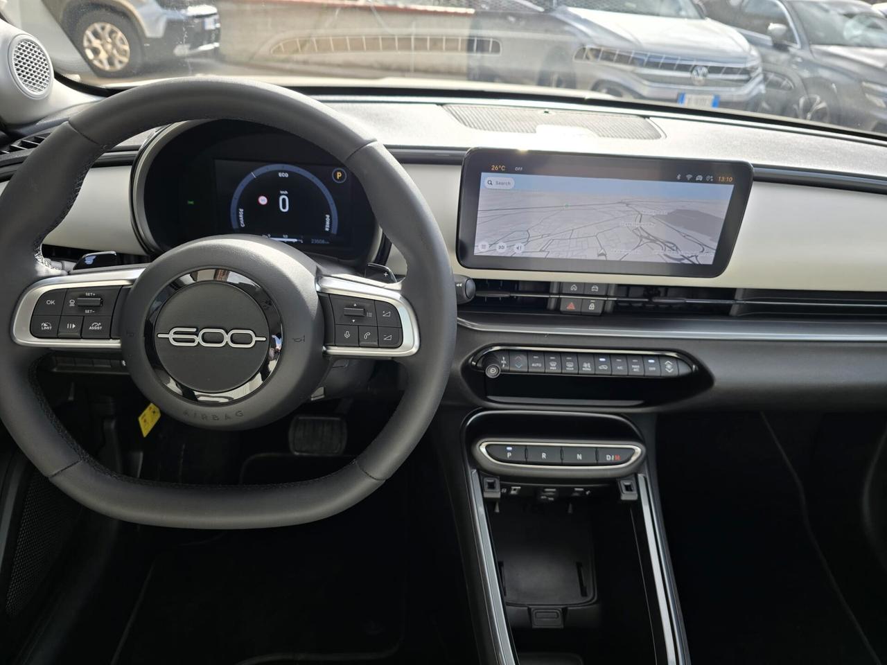 Fiat 600 Hybrid 100 CV DCT MHEV La Prima