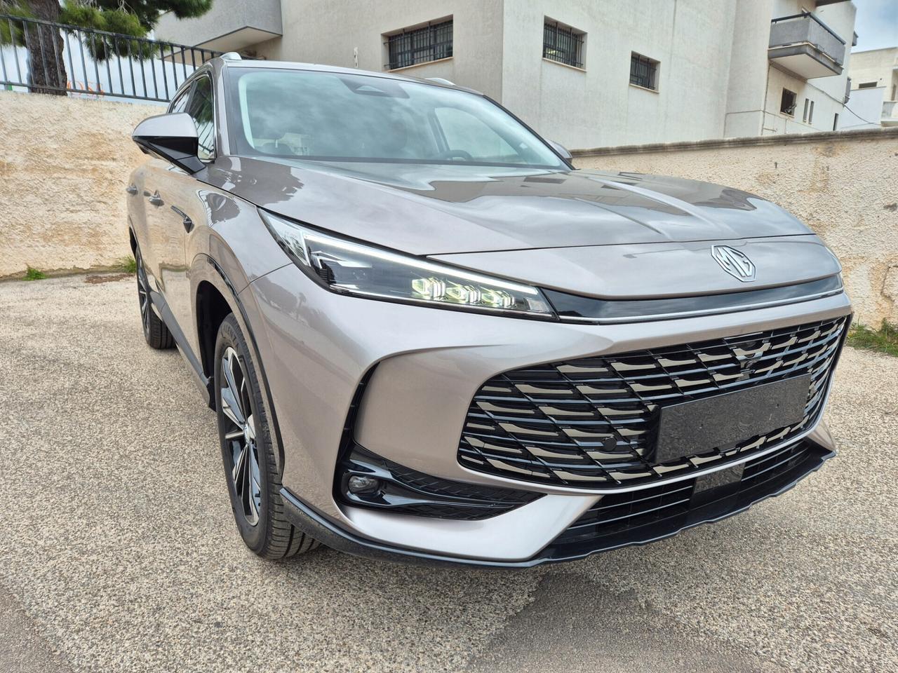 HS 1.5 Comfort 224CV FULL HYBRID