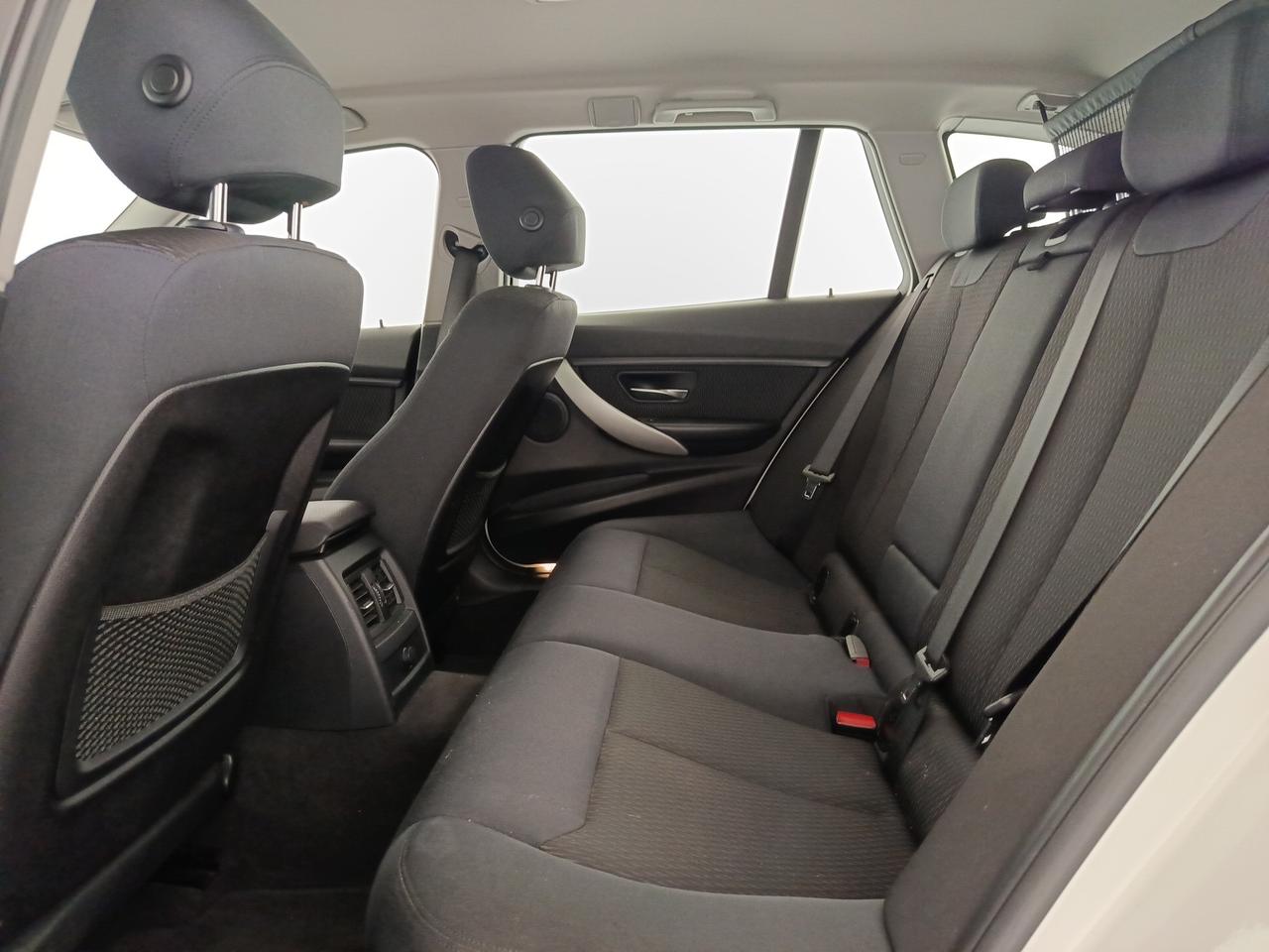 BMW Serie 3 (F30/31) - 320d Touring Business aut.