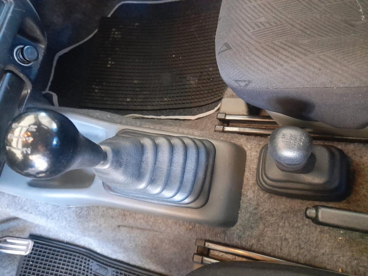 Suzuki Jimny 1.3i 16V cat 4WD JLX