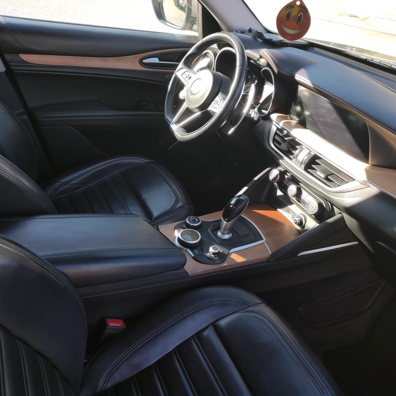Alfa Romeo Stelvio 2.2 Turbodiesel 210 CV AT8 Q4 Executive