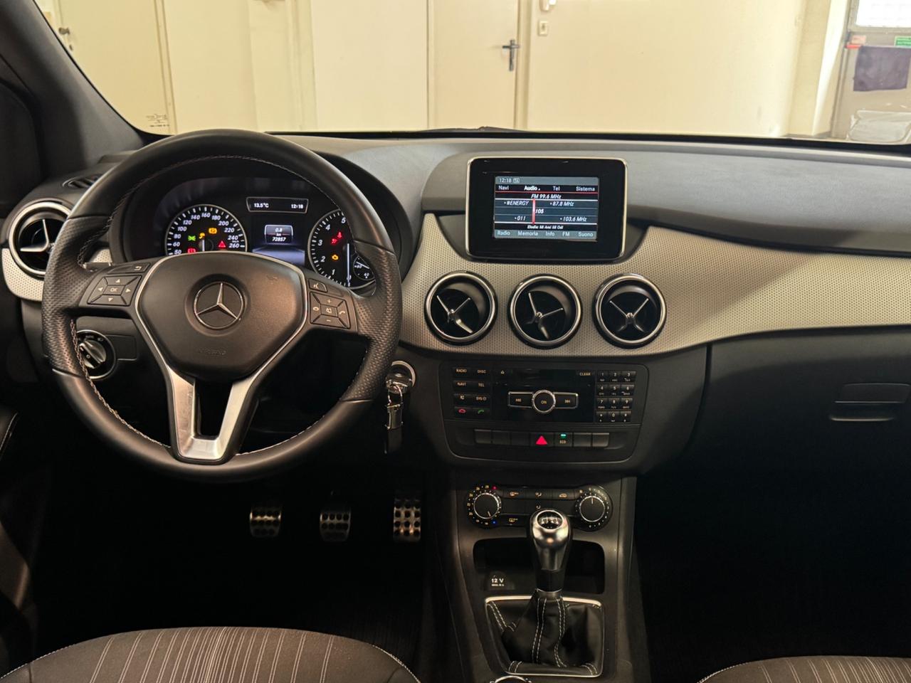 Mercedes-benz B 180 Premium Navi Camera Bluet Vetri Scuri Xeno Led Tagliandi MB