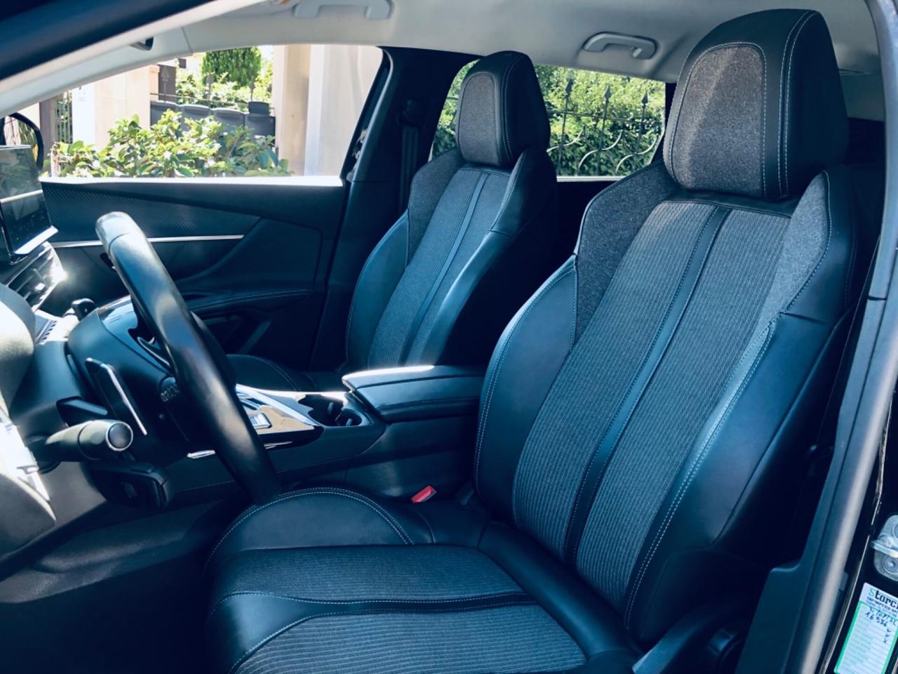 Peugeot 5008 BlueHDi 130 EAT8 Allure N1 AUTOCARRO