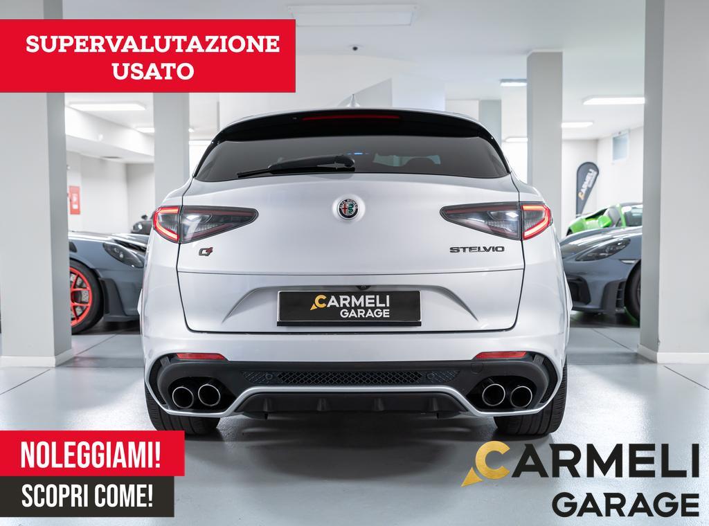 Alfa Romeo Stelvio 2.9 Bi-Turbo V6 510 CV AT8 Quadrifoglio