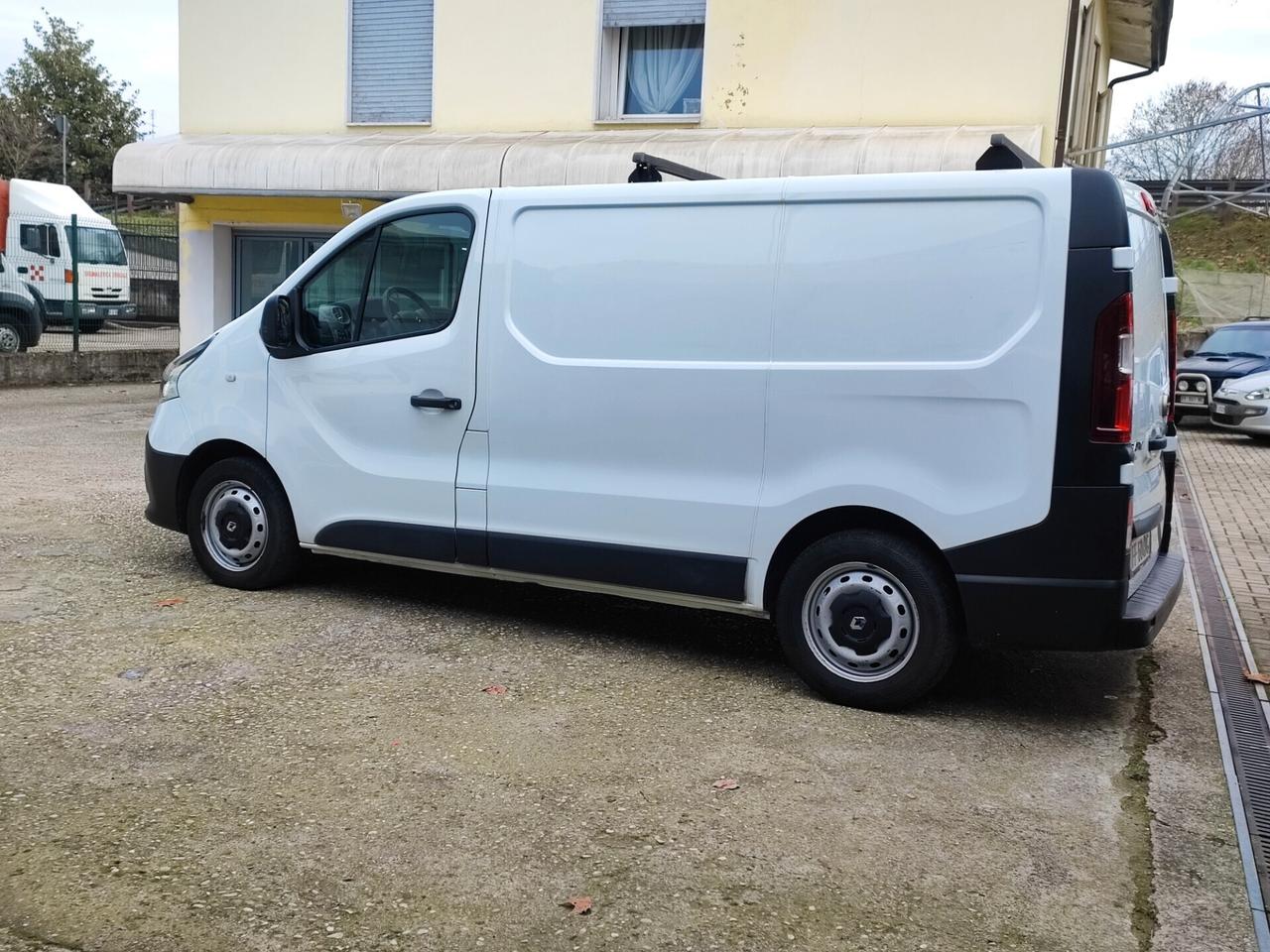 Renault Trafic KM 153.000 IVA COMPRESA