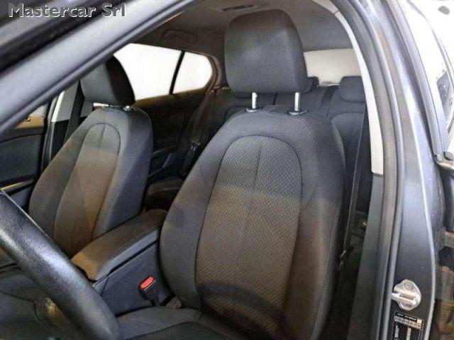 BMW 116 Serie 1 F40 116d Business Advantage auto GD180BJ