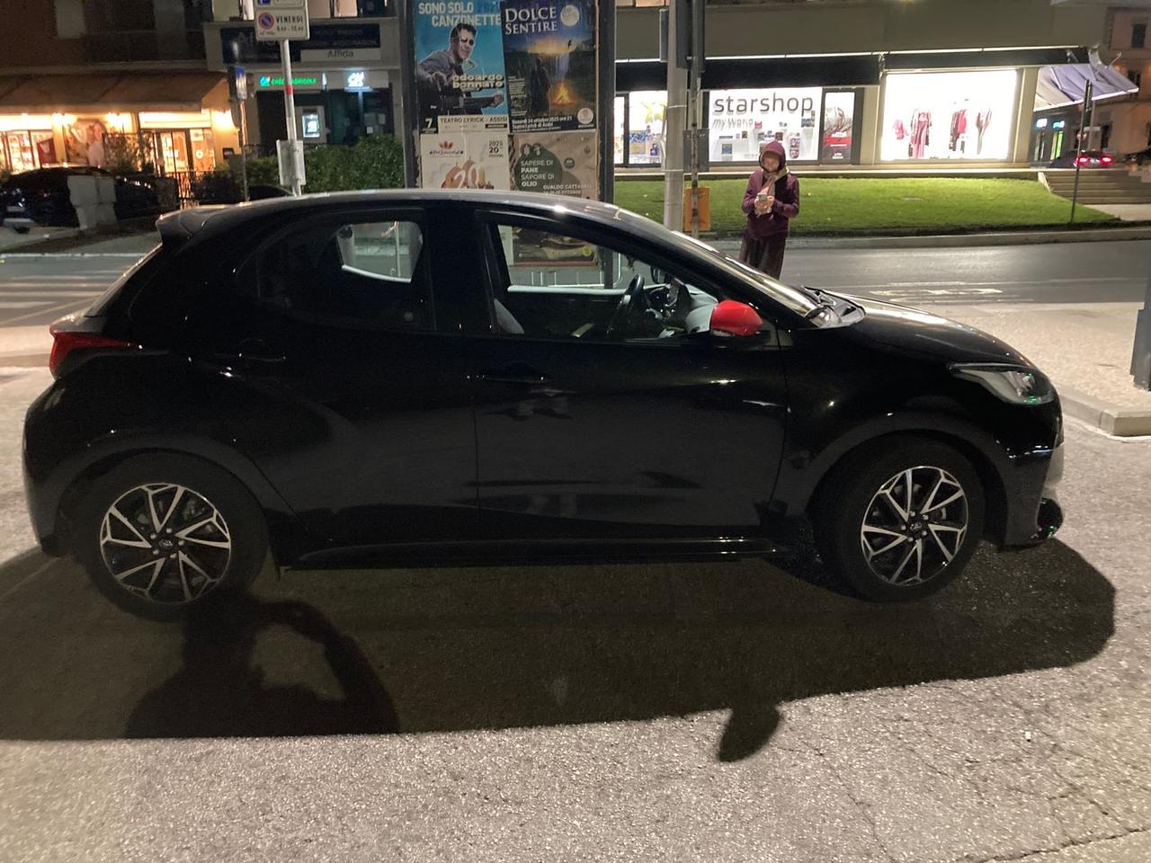 Toyota Yaris 1.5 HEV Active #7354