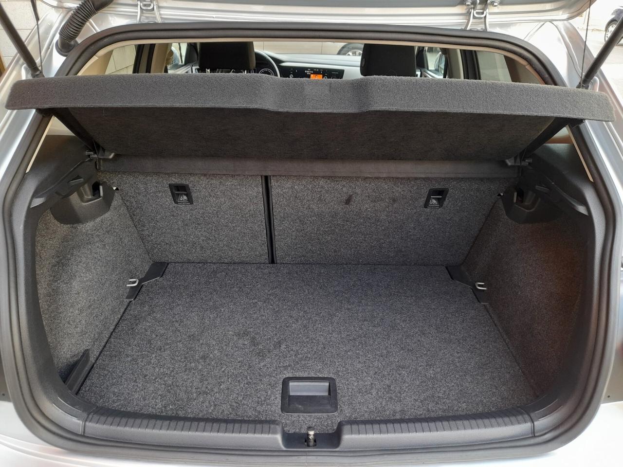 VW POLO 1.0 TGI 5P R-LINE METANO