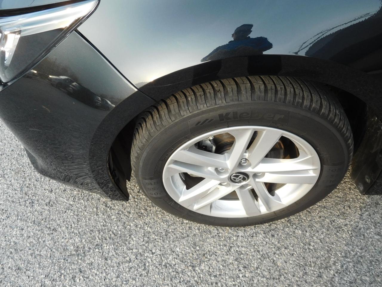 Toyota Corolla Touring Sports 1.8 Hybrid Business iva esposta