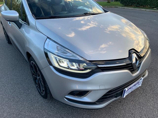 RENAULT - Clio Sporter 1.5 Dci Energy Excite; Navi; Fari Led; Sensori di Parcheggio Ant e Post; Pelle e Tessuto;