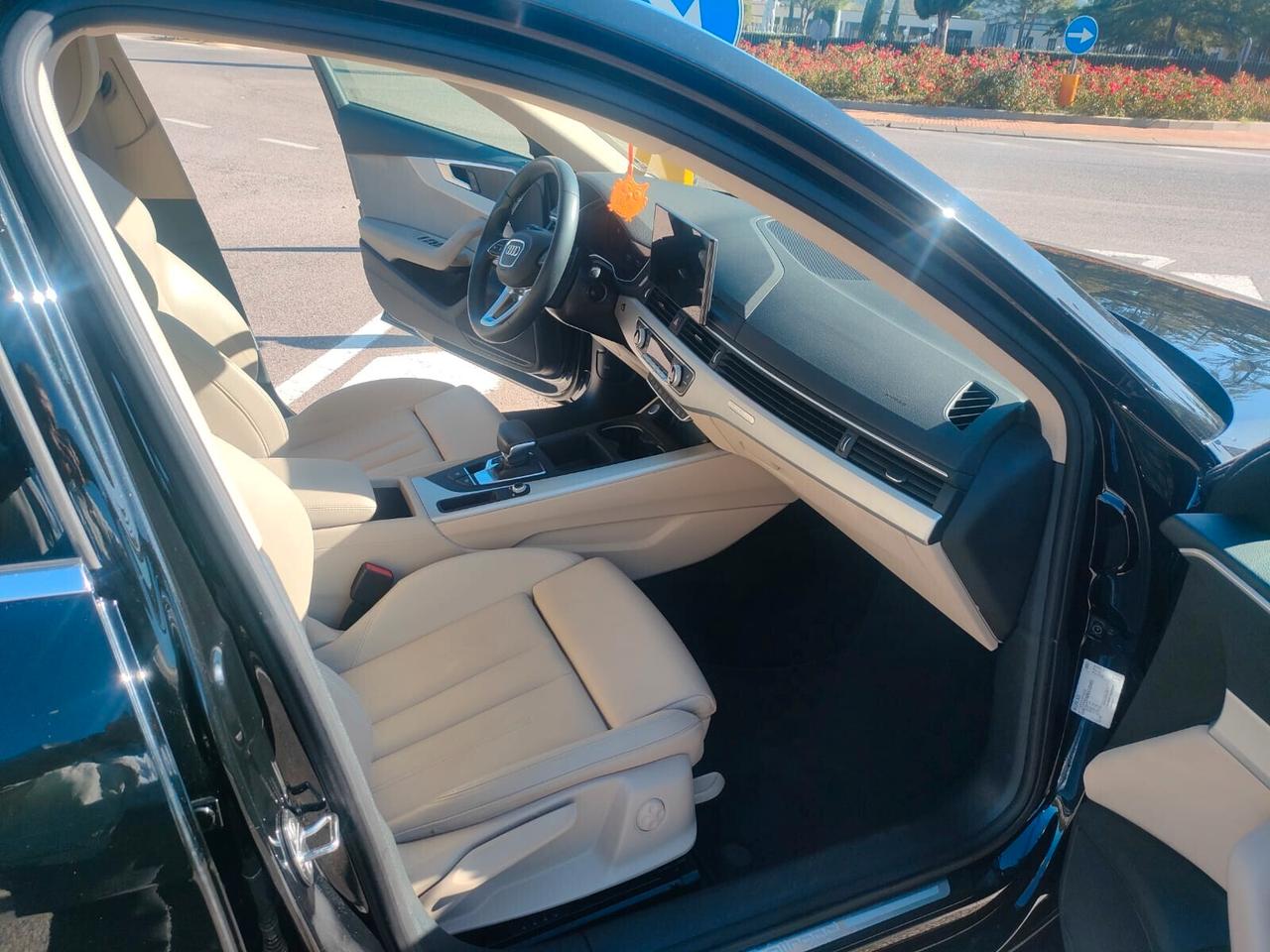 Audi A4 allroad 40 TDI 204 CV S tronic Identity Contrast