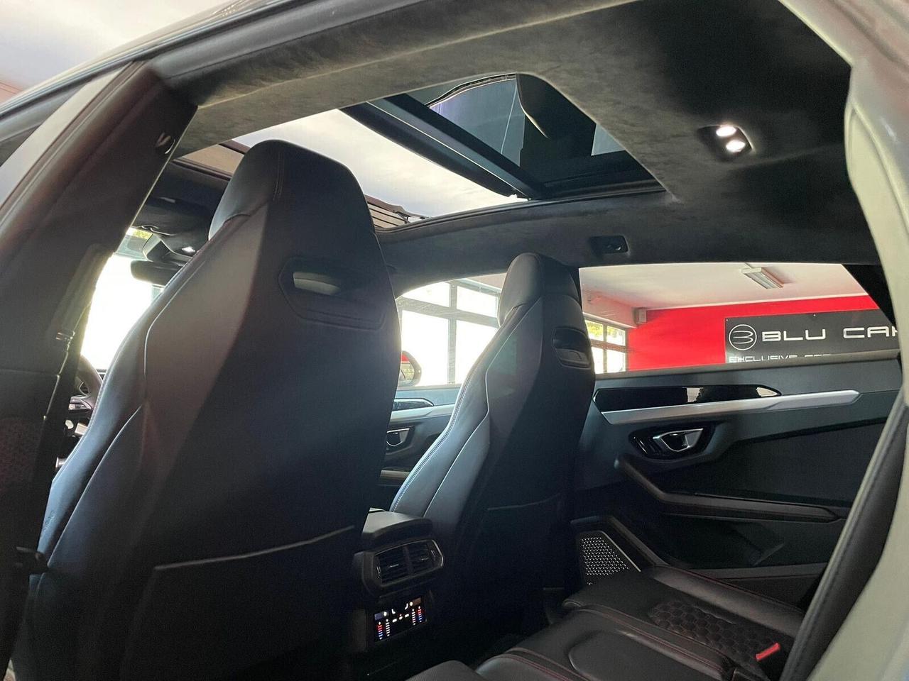 Lamborghini Urus 4.0 accetto permute e finanziamenti iva compresa