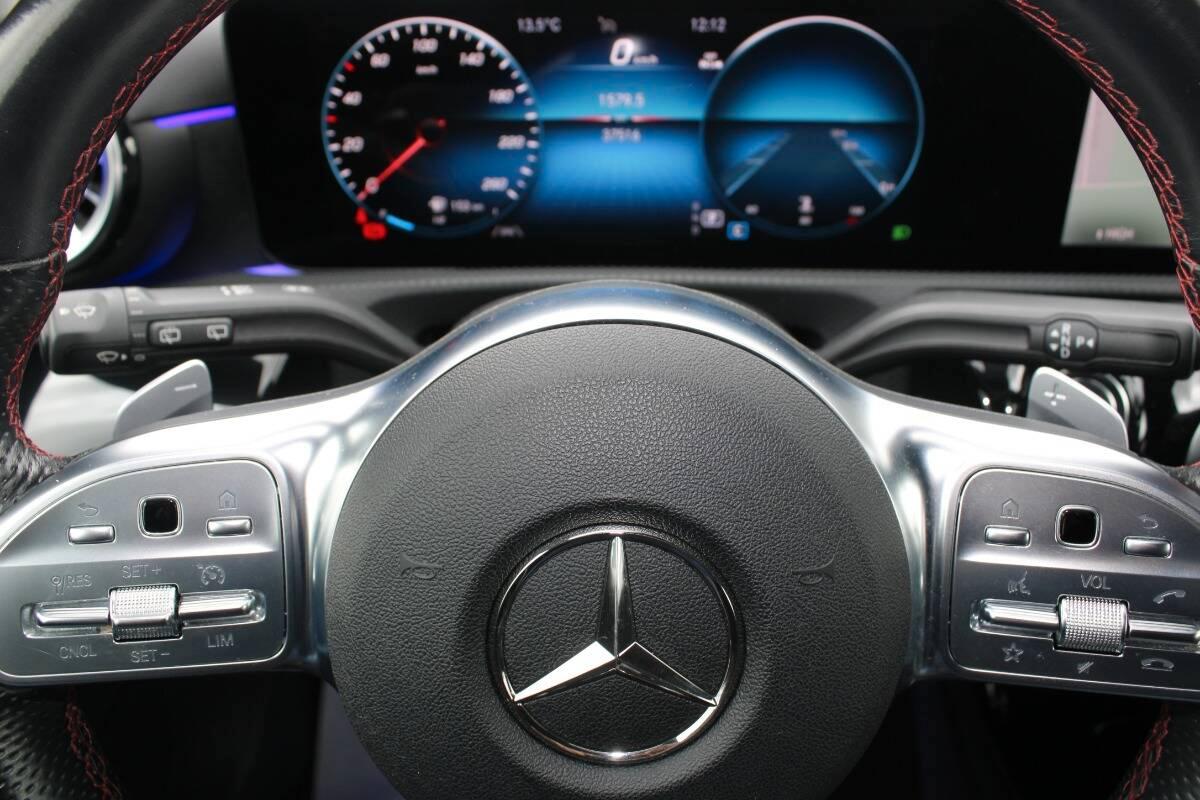 Mercedes Classe A 180 AMG Line Premium Plus auto Con NAVIGATORE