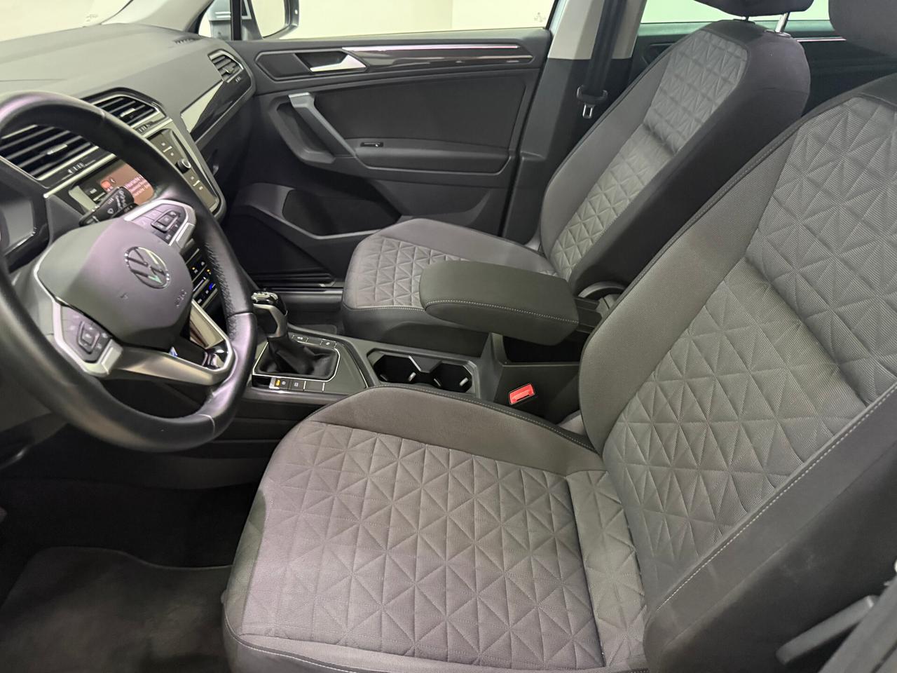 Volkswagen Tiguan 2.0 TDI 150 CV SCR DSG Elegance