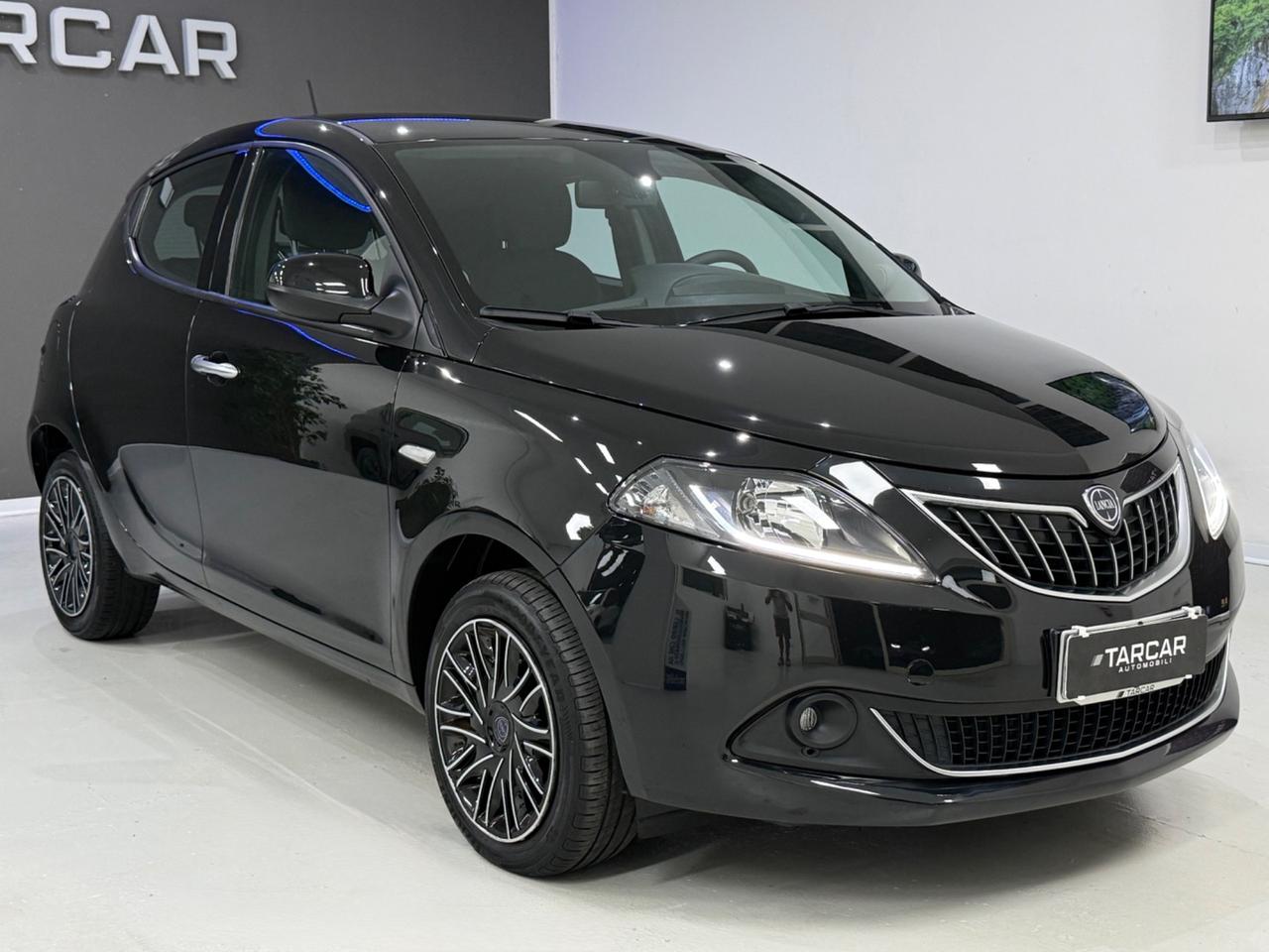 Lancia Ypsilon 1.0 Hybrid Gold *CARPLAY*CAMERA