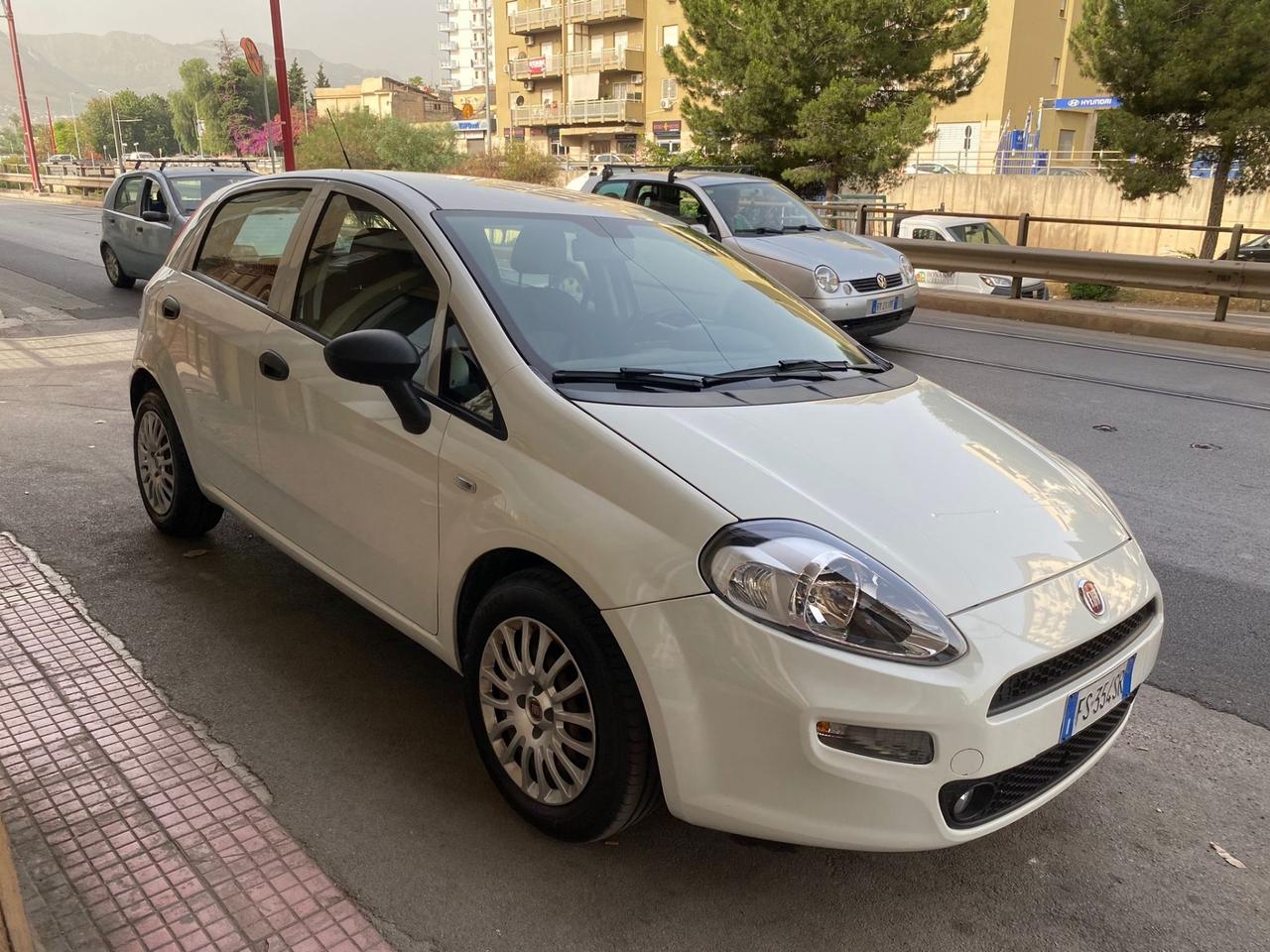 Fiat Punto 1.3 MJT II S&S 95 CV 5 porte Street