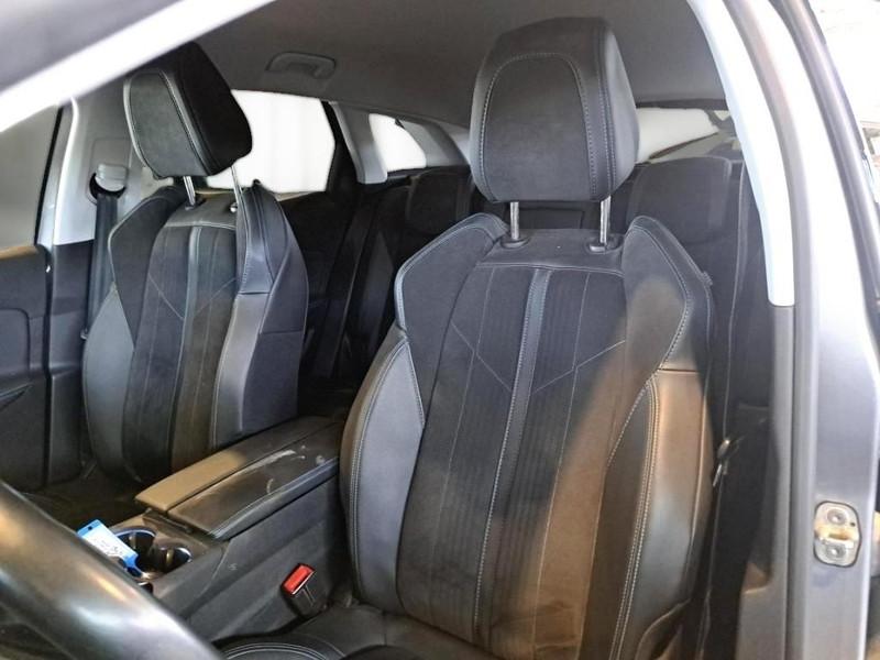 PEUGEOT 3008 BlueHDI 130 S/S Crossway