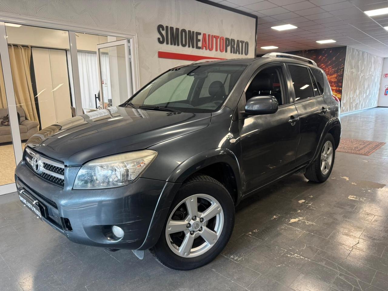 Toyota RAV 4 RAV4 2.2 D-4D 177 CV Luxury