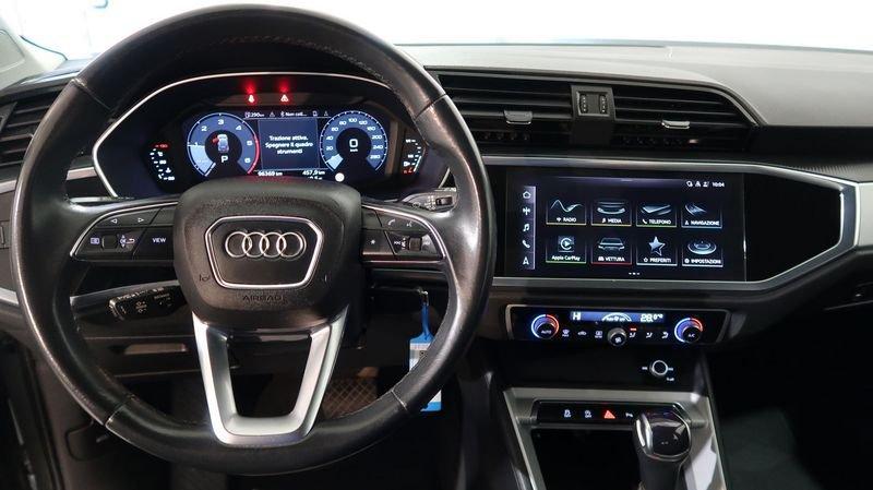 Audi Q3 2.0 35 TDI S Tronic Business #NAVI#CARPLAY#