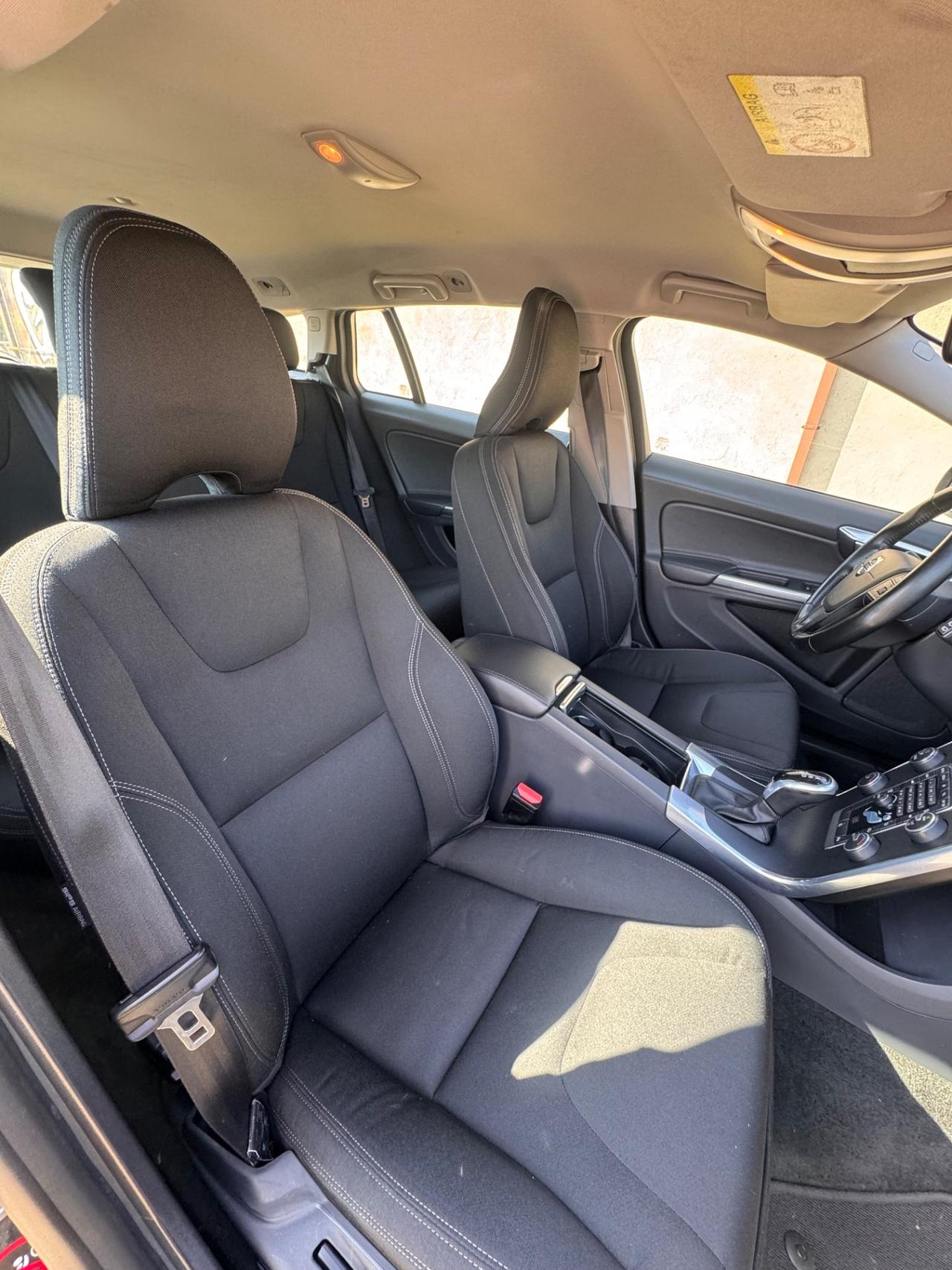 Volvo V60 D3 Geartronic Summum
