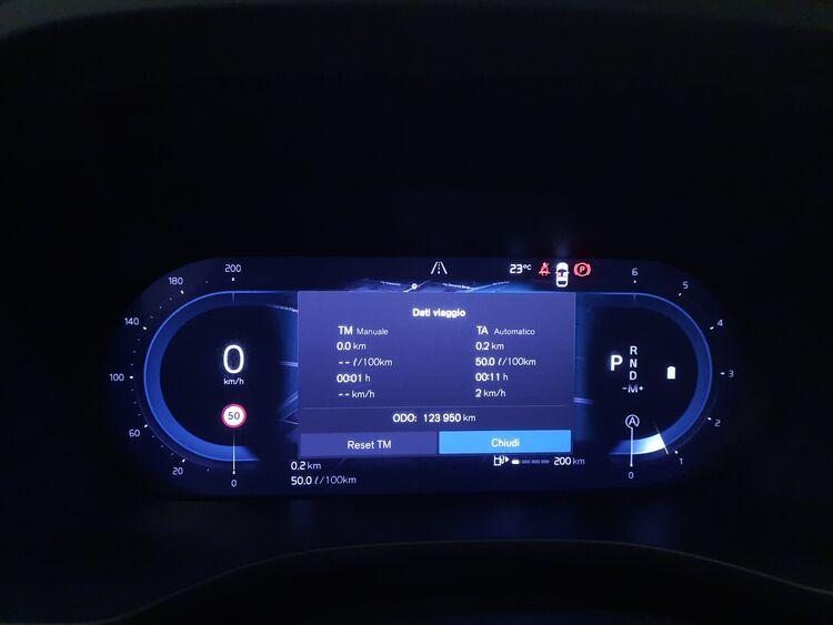 Volvo XC60 B4 AWD Momentum PRO BR179813 2.0 Mild Hybrid 197CV