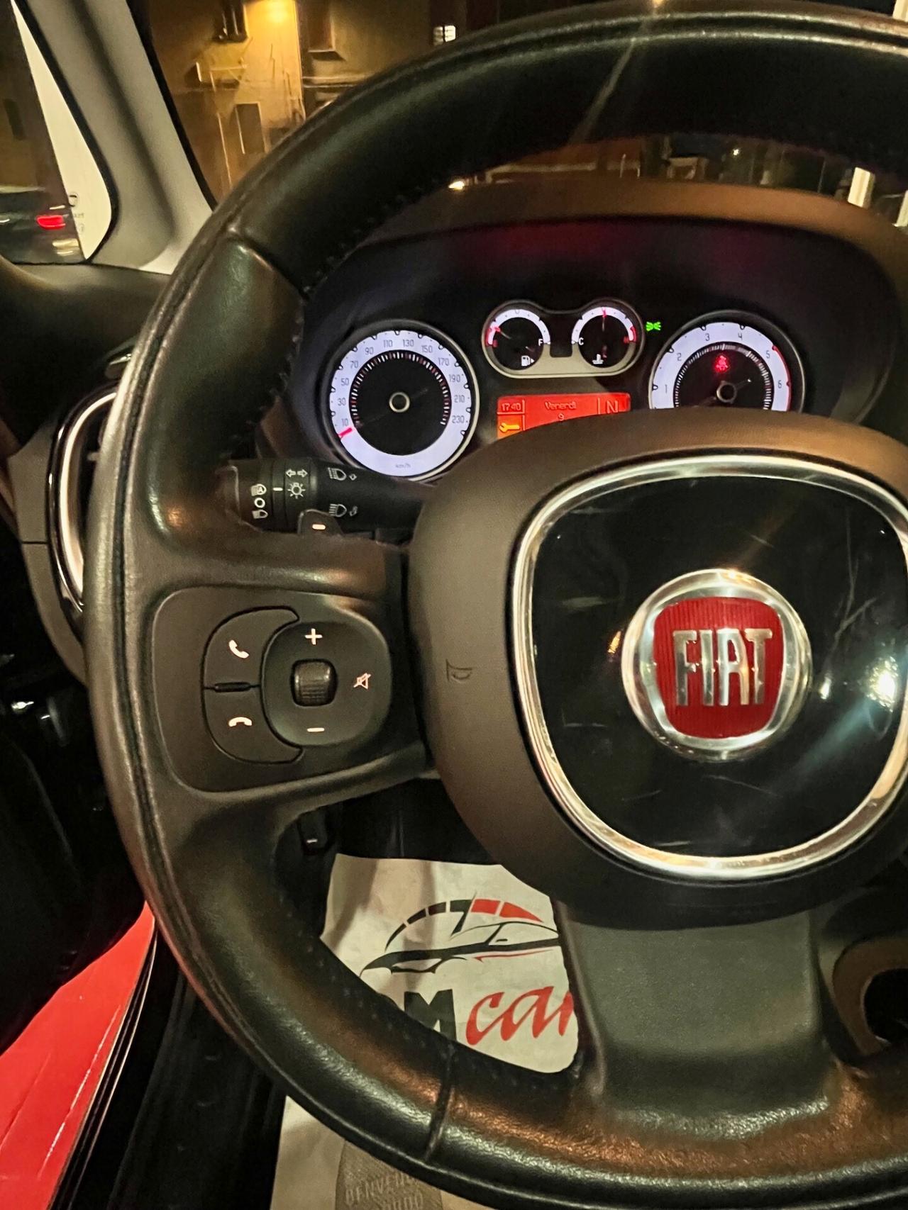 FIAT 500 LOUNGE 1.3 MJT 84CV NAVI CAMBIO AUTOMATICO TETTO PANORAMICO CERCHI DA 17 OK NEOPATENTATI