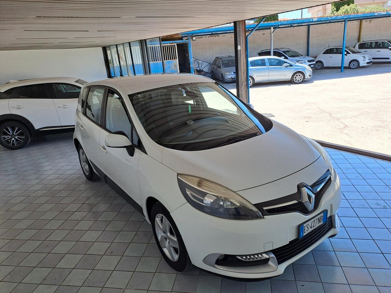 Renault Scénic XMod 1.5 dCi AUTOCARRO N1