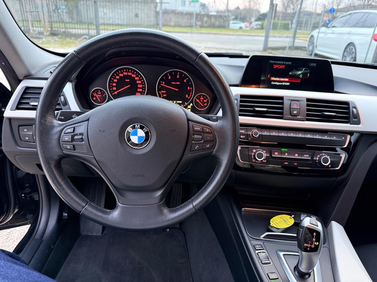 Bmw 318 318d touring sport restyling navi led euro6d