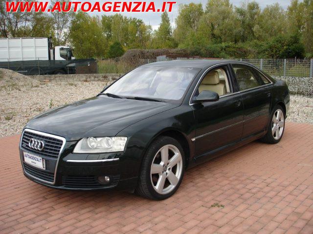AUDI A8 3.0 V6 TDI quattro tiptronic